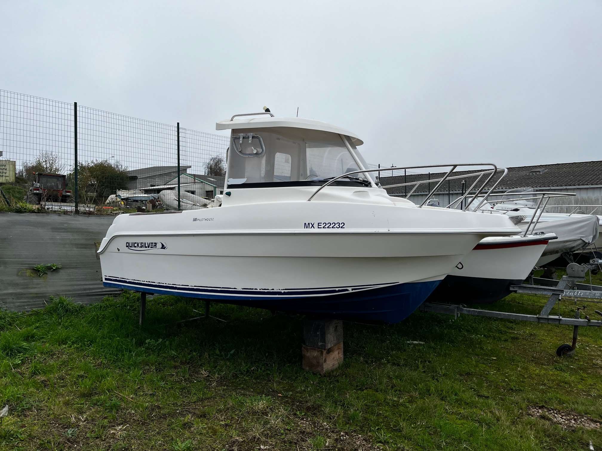 slider 0 Quicksilver  500 Pilothouse